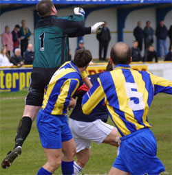 Picture Copyright Ian C. Walmsley / CanveyFC.Com / First Hosting