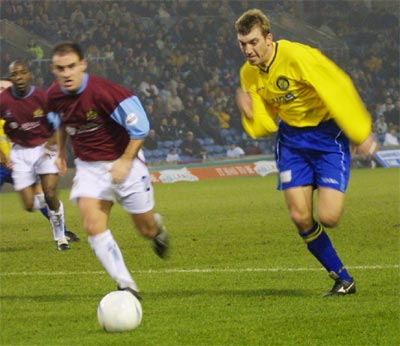 cifc_v_burnley_050102_9.jpg