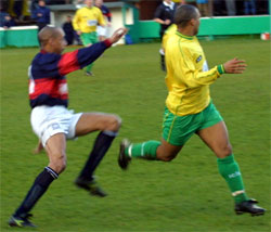 Peter Smith. Picture Copyright 2001 Ian C. Walmsley / CanveyFCCom / First Hosting